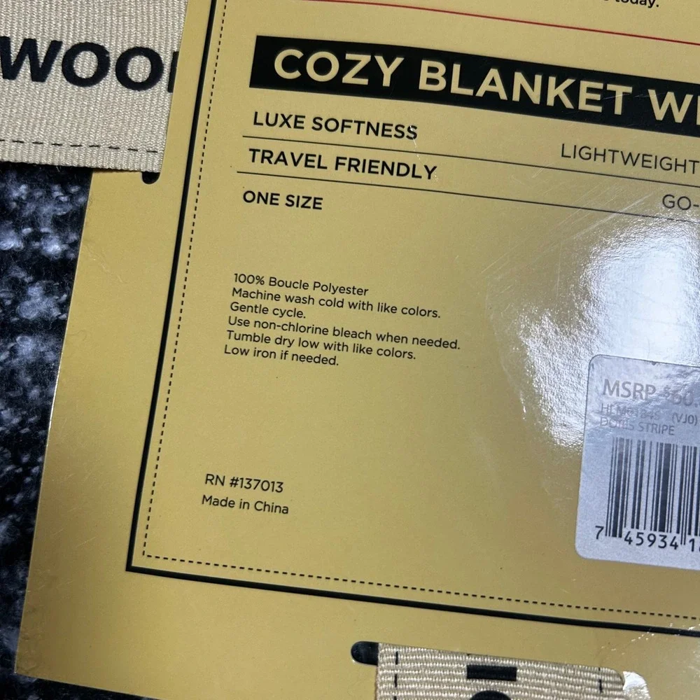 Woolrich Cozy Blanket Wrap Womens OSFA Black White Doris Stripe NEW Boucle